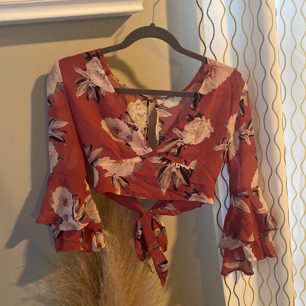 Floral Cropped Long Sleeve Top | Size S